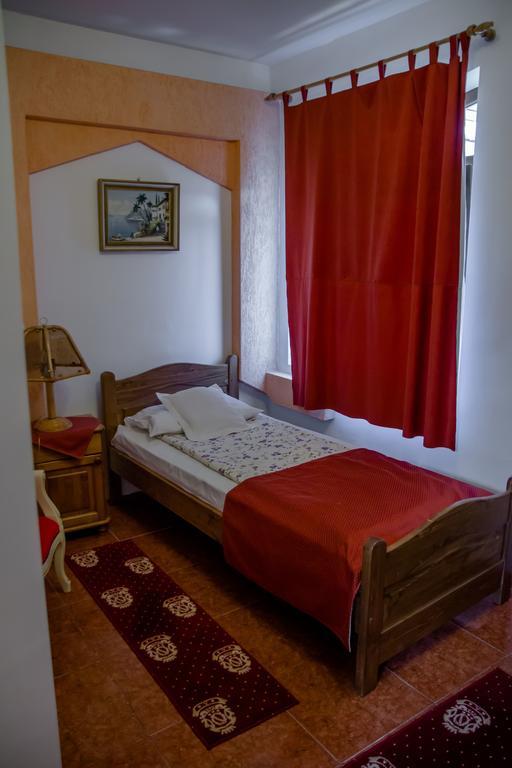 Hotel Astoria Satu Mare Exterior foto